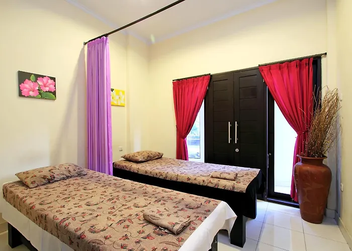 Ramantika Bali House Pensión *